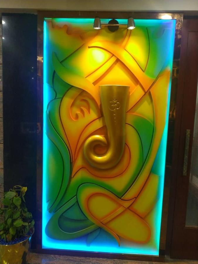 Hotel Sjr Varanasi Dış mekan fotoğraf