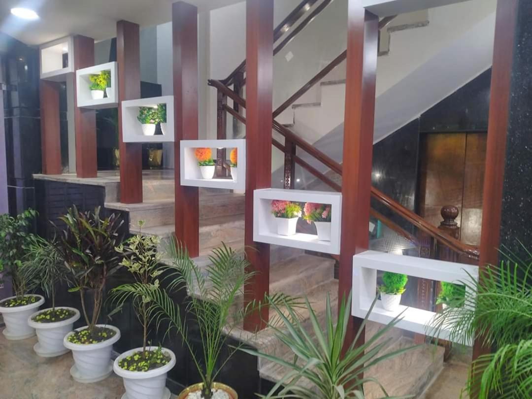 Hotel Sjr Varanasi Dış mekan fotoğraf